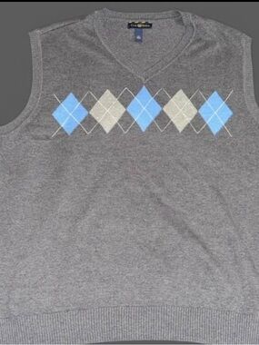 Club Room Gray V-Neck Sweater
